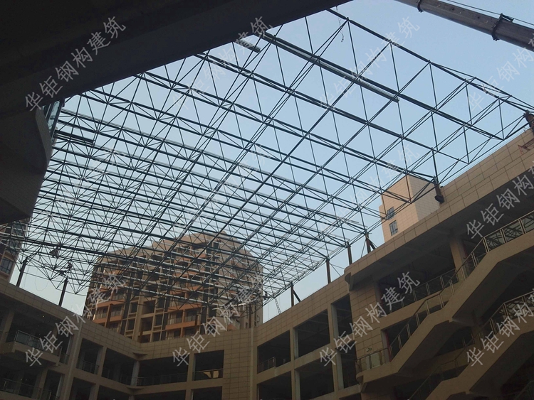 佛山丹灶金爵士廣場(chǎng)中庭屋面工程